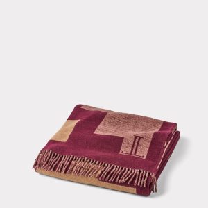 Ritual Blanket :: Burgundy